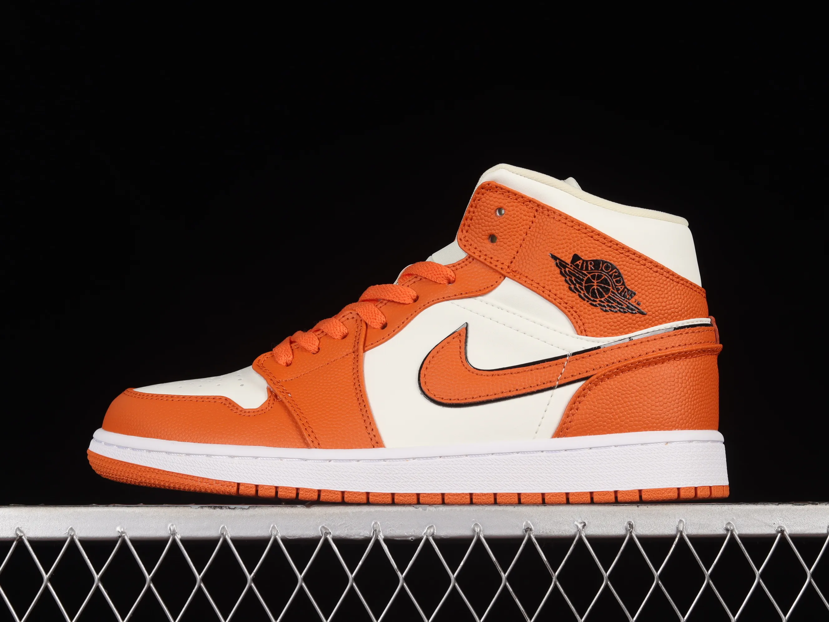 All Categories Air Jordan Jordan Series Basketball Shoes Air Jordan 1 Mid Air Jordan 1 Mid SE "Sport Spice" AJ1 Joe 1 White Orange Zhongbang Basketball Shoes DV1302-100